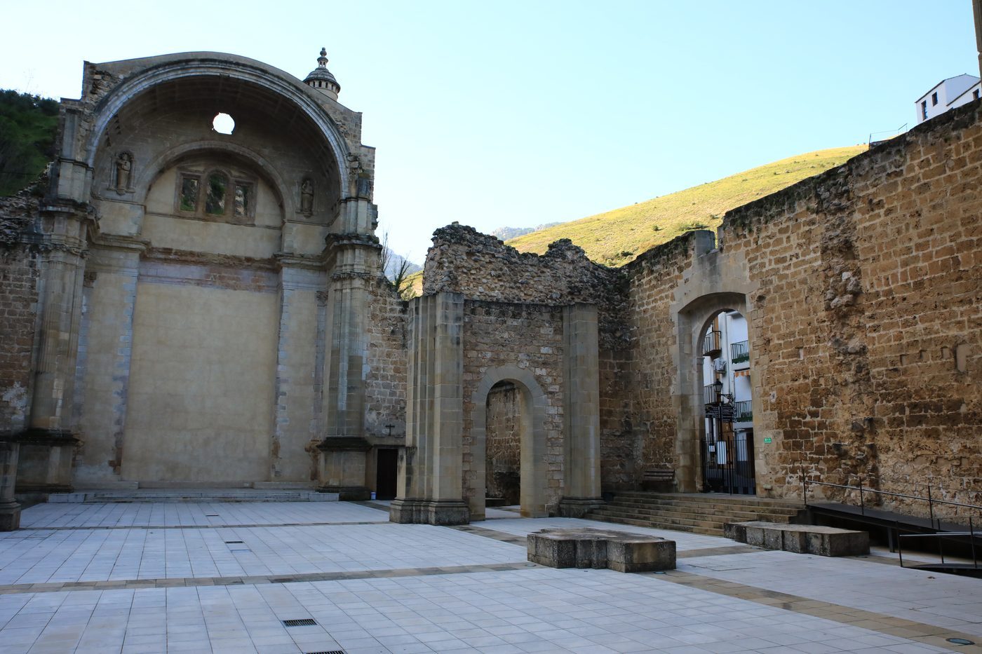 Ruinas de Santa María en Cazorla